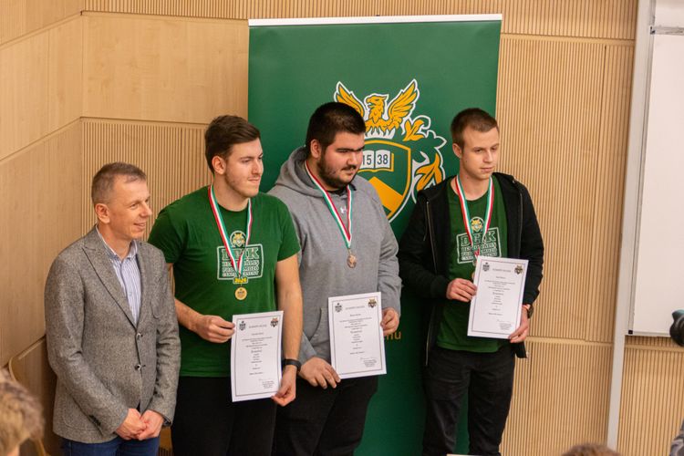 DEIK Regionális Programozó Csapatverseny