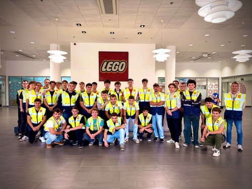 Látogatás a világ második legnagyobb LEGO gyárában